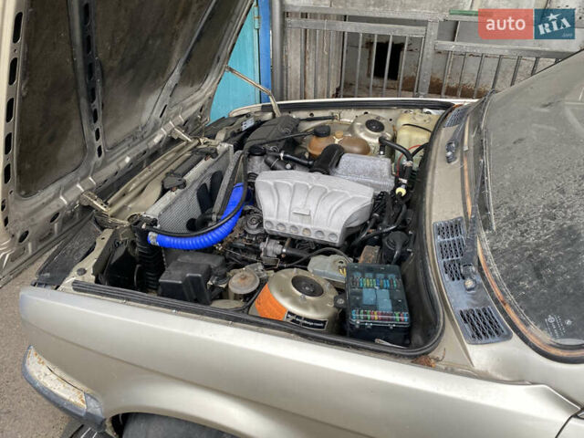 Сірий БМВ 3 Серія, об'ємом двигуна 2.44 л та пробігом 380 тис. км за 1700 $, фото 26 на Automoto.ua