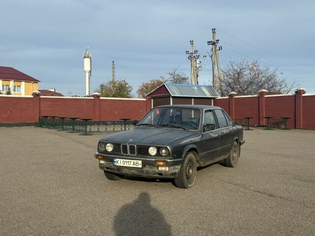 Серый БМВ 3 Серия, объемом двигателя 2.4 л и пробегом 500 тыс. км за 850 $, фото 3 на Automoto.ua