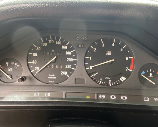 Серый БМВ 3 Серия, объемом двигателя 1.8 л и пробегом 50 тыс. км за 3000 $, фото 4 на Automoto.ua