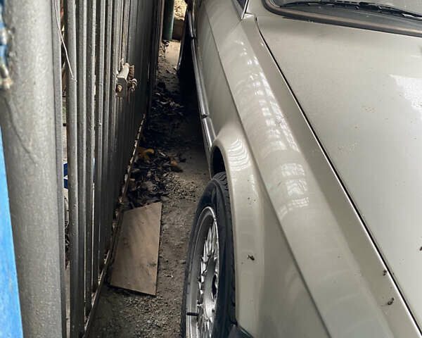 Сірий БМВ 3 Серія, об'ємом двигуна 2.44 л та пробігом 380 тис. км за 1700 $, фото 8 на Automoto.ua