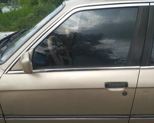 Серый БМВ 3 Серия, объемом двигателя 1.8 л и пробегом 450 тыс. км за 1800 $, фото 14 на Automoto.ua