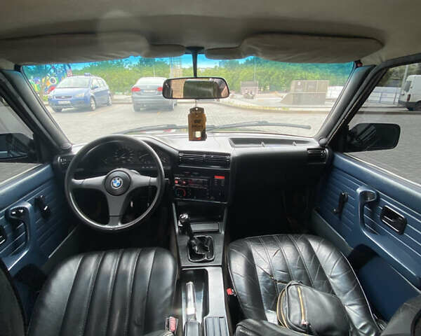 Серый БМВ 3 Серия, объемом двигателя 1.8 л и пробегом 50 тыс. км за 3000 $, фото 5 на Automoto.ua