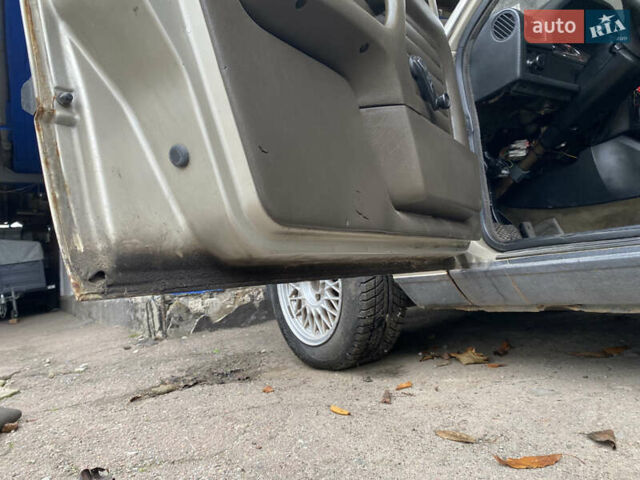 Сірий БМВ 3 Серія, об'ємом двигуна 2.44 л та пробігом 380 тис. км за 1700 $, фото 11 на Automoto.ua