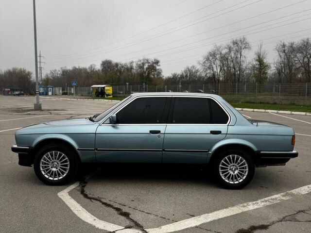 Серый БМВ 3 Серия, объемом двигателя 0 л и пробегом 292 тыс. км за 2200 $, фото 2 на Automoto.ua