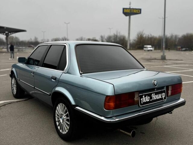 Серый БМВ 3 Серия, объемом двигателя 0 л и пробегом 292 тыс. км за 2200 $, фото 4 на Automoto.ua