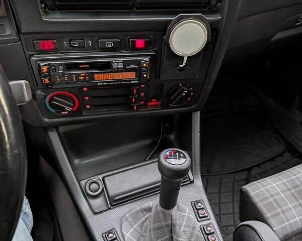 Серый БМВ 3 Серия, объемом двигателя 2.8 л и пробегом 360 тыс. км за 7500 $, фото 11 на Automoto.ua