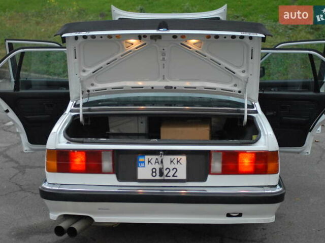 Серый БМВ 3 Серия, объемом двигателя 2.8 л и пробегом 360 тыс. км за 7500 $, фото 9 на Automoto.ua