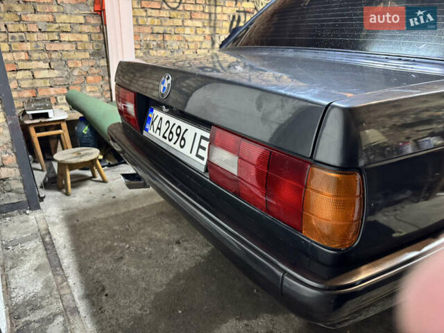 Серый БМВ 3 Серия, объемом двигателя 1.8 л и пробегом 333 тыс. км за 1200 $, фото 5 на Automoto.ua