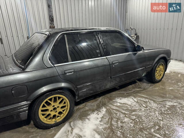 Серый БМВ 3 Серия, объемом двигателя 1.8 л и пробегом 333 тыс. км за 1200 $, фото 19 на Automoto.ua