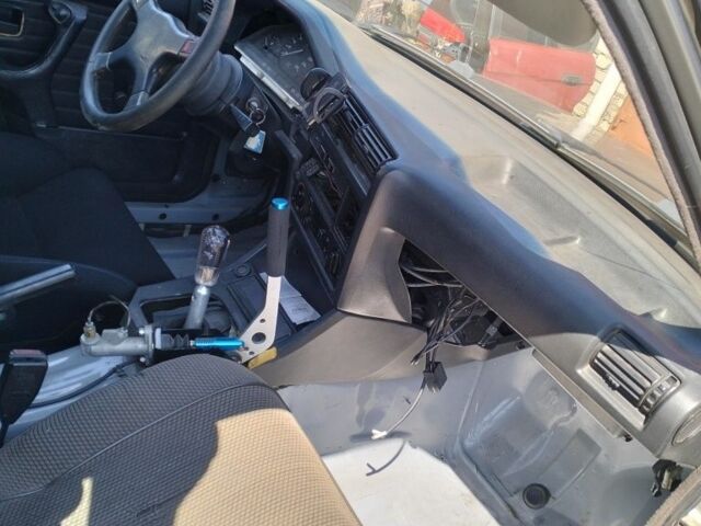 Сірий БМВ 3 Серія, об'ємом двигуна 1.8 л та пробігом 444 тис. км за 4300 $, фото 1 на Automoto.ua