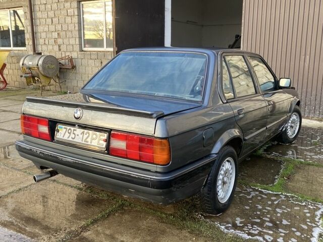 Сірий БМВ 3 Серія, об'ємом двигуна 10 л та пробігом 350 тис. км за 1600 $, фото 1 на Automoto.ua