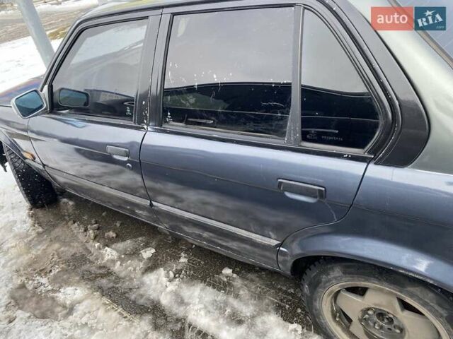 Серый БМВ 3 Серия, объемом двигателя 1.6 л и пробегом 200 тыс. км за 1000 $, фото 1 на Automoto.ua