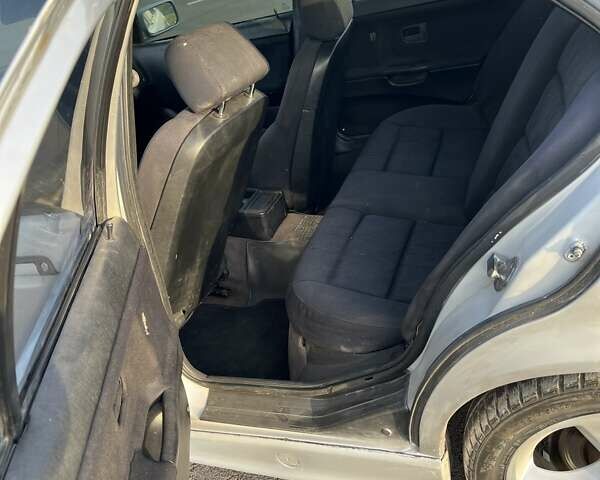 Серый БМВ 3 Серия, объемом двигателя 1.99 л и пробегом 380 тыс. км за 2600 $, фото 8 на Automoto.ua