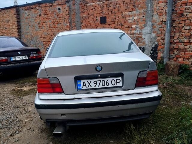 Сірий БМВ 3 Серія, об'ємом двигуна 1.6 л та пробігом 380 тис. км за 1350 $, фото 1 на Automoto.ua