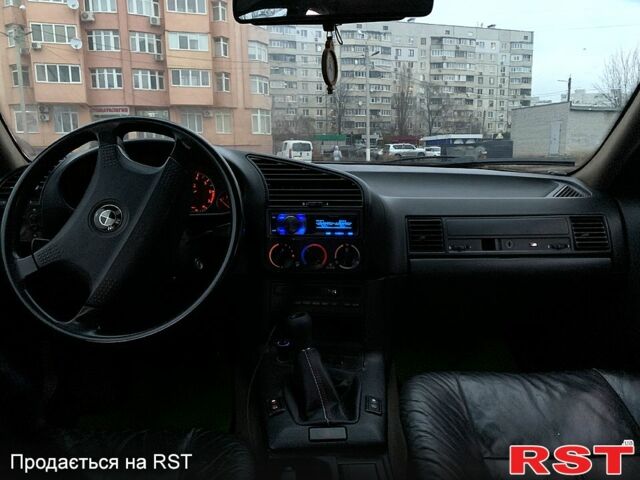 Серый БМВ 3 Серия, объемом двигателя 1.6 л и пробегом 0 тыс. км за 2900 $, фото 6 на Automoto.ua