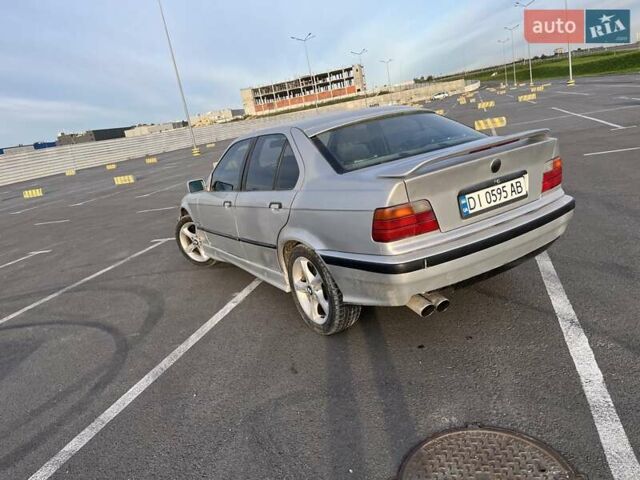 Серый БМВ 3 Серия, объемом двигателя 1.99 л и пробегом 380 тыс. км за 2600 $, фото 5 на Automoto.ua