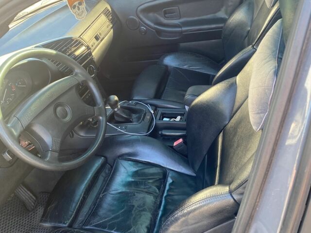 Серый БМВ 3 Серия, объемом двигателя 2 л и пробегом 39 тыс. км за 2500 $, фото 4 на Automoto.ua