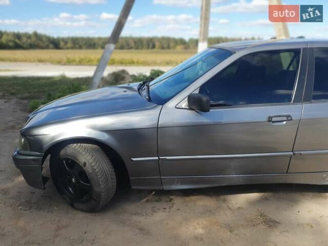 Сірий БМВ 3 Серія, об'ємом двигуна 1.6 л та пробігом 777 тис. км за 1999 $, фото 4 на Automoto.ua