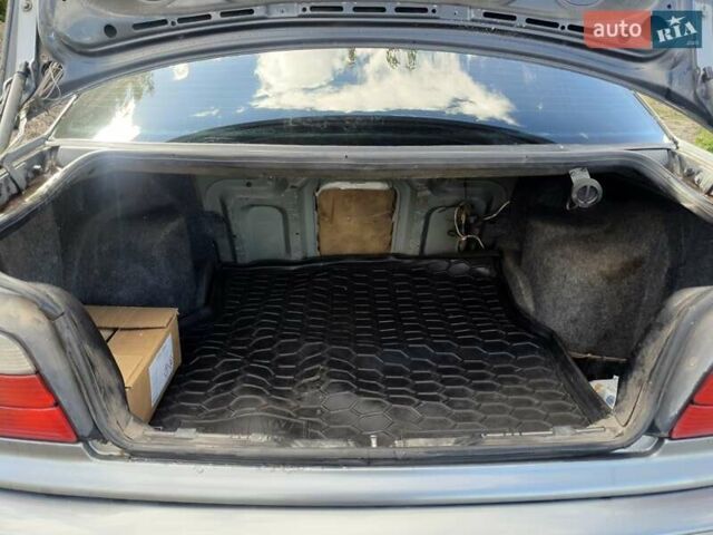 Сірий БМВ 3 Серія, об'ємом двигуна 1.6 л та пробігом 777 тис. км за 1999 $, фото 16 на Automoto.ua