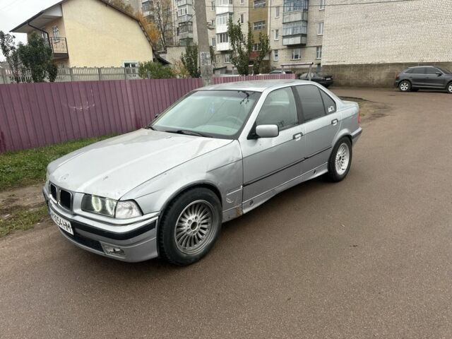 Серый БМВ 3 Серия, объемом двигателя 2 л и пробегом 420 тыс. км за 1999 $, фото 3 на Automoto.ua