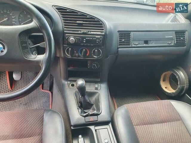 Сірий БМВ 3 Серія, об'ємом двигуна 1.6 л та пробігом 777 тис. км за 1999 $, фото 9 на Automoto.ua