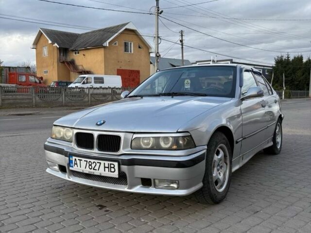Серый БМВ 3 Серия, объемом двигателя 1.8 л и пробегом 300 тыс. км за 2700 $, фото 1 на Automoto.ua