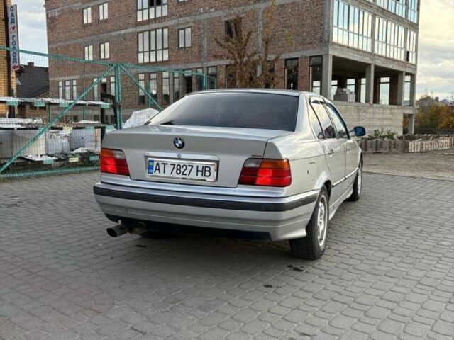 Серый БМВ 3 Серия, объемом двигателя 1.8 л и пробегом 300 тыс. км за 2700 $, фото 6 на Automoto.ua