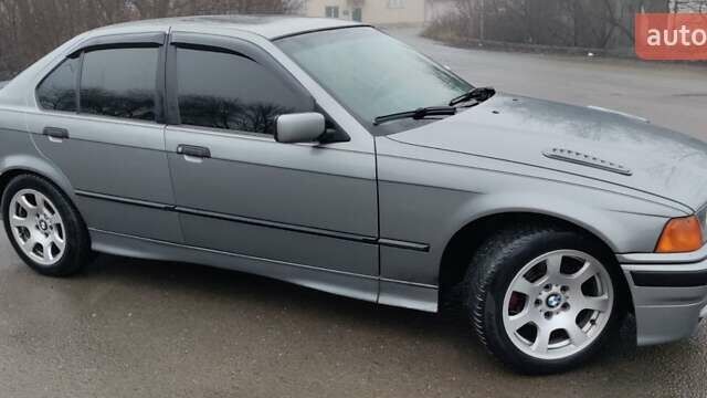 Серый БМВ 3 Серия, объемом двигателя 1.8 л и пробегом 340 тыс. км за 2999 $, фото 7 на Automoto.ua