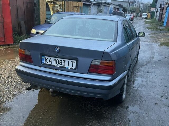 Сірий БМВ 3 Серія, об'ємом двигуна 1.6 л та пробігом 420 тис. км за 1850 $, фото 1 на Automoto.ua