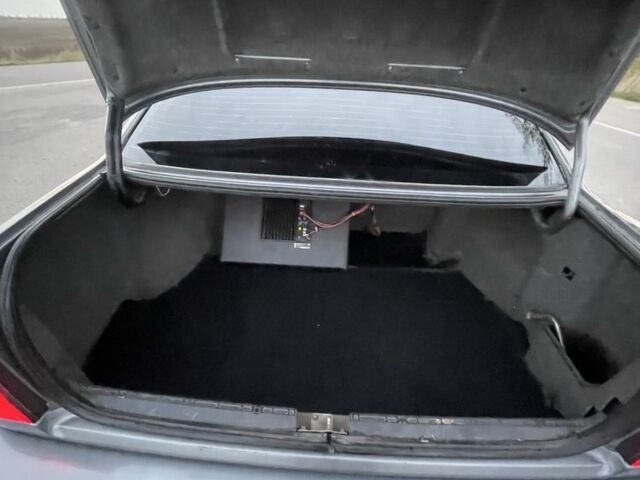 Серый БМВ 3 Серия, объемом двигателя 2.5 л и пробегом 427 тыс. км за 2300 $, фото 6 на Automoto.ua