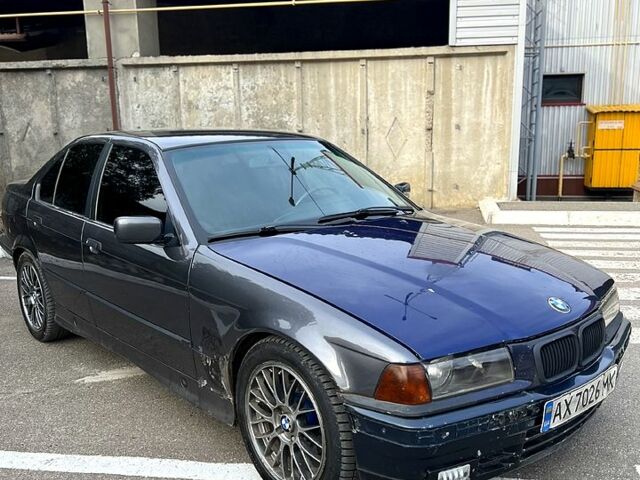 Сірий БМВ 3 Серія, об'ємом двигуна 1.8 л та пробігом 266 тис. км за 2100 $, фото 3 на Automoto.ua