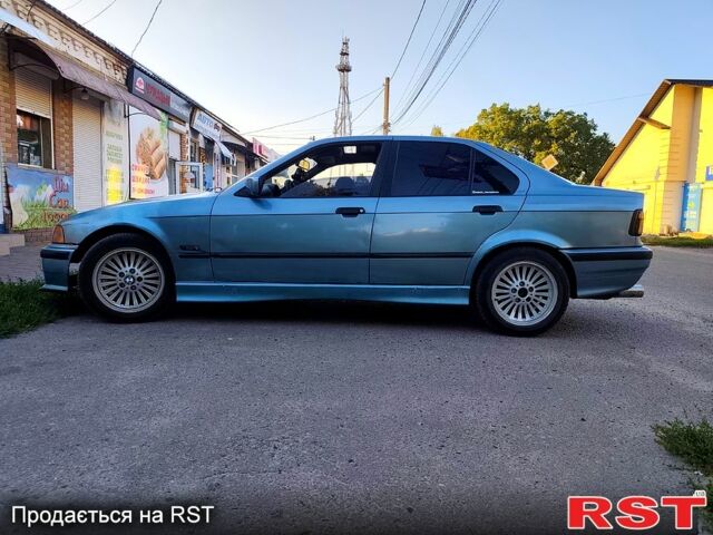 Серый БМВ 3 Серия, объемом двигателя 1.8 л и пробегом 300 тыс. км за 3000 $, фото 3 на Automoto.ua