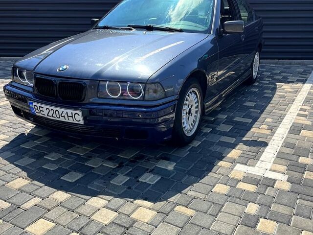 Сірий БМВ 3 Серія, об'ємом двигуна 1.8 л та пробігом 273 тис. км за 2200 $, фото 1 на Automoto.ua