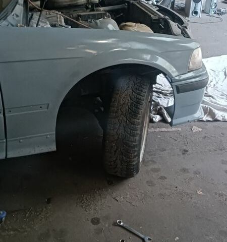 Серый БМВ 3 Серия, объемом двигателя 1.6 л и пробегом 350 тыс. км за 1500 $, фото 2 на Automoto.ua