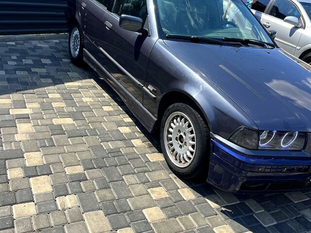 Сірий БМВ 3 Серія, об'ємом двигуна 1.8 л та пробігом 273 тис. км за 2200 $, фото 4 на Automoto.ua