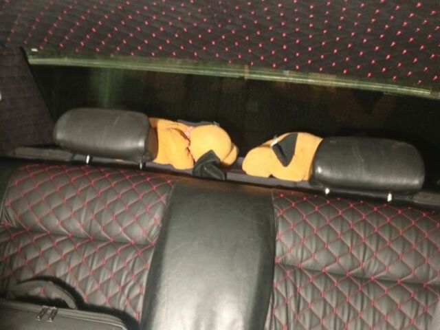 Серый БМВ 3 Серия, объемом двигателя 1.8 л и пробегом 200 тыс. км за 3000 $, фото 4 на Automoto.ua