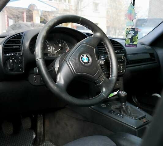 Сірий БМВ 3 Серія, об'ємом двигуна 2.5 л та пробігом 300 тис. км за 6200 $, фото 10 на Automoto.ua