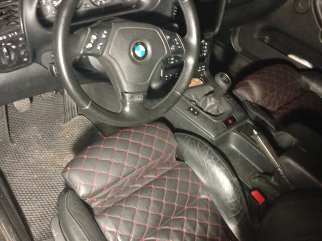 Серый БМВ 3 Серия, объемом двигателя 1.8 л и пробегом 200 тыс. км за 3000 $, фото 6 на Automoto.ua