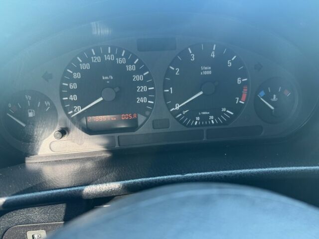 Сірий БМВ 3 Серія, об'ємом двигуна 2.8 л та пробігом 236 тис. км за 4200 $, фото 15 на Automoto.ua