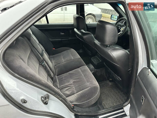 Серый БМВ 3 Серия, объемом двигателя 2.8 л и пробегом 333 тыс. км за 5900 $, фото 10 на Automoto.ua