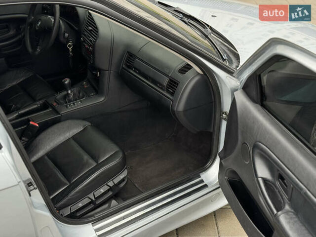 Серый БМВ 3 Серия, объемом двигателя 1.8 л и пробегом 254 тыс. км за 3550 $, фото 12 на Automoto.ua