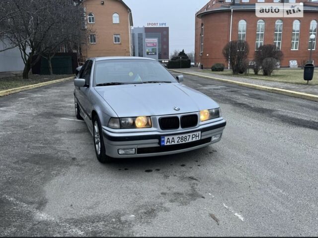 Серый БМВ 3 Серия, объемом двигателя 2 л и пробегом 400 тыс. км за 3800 $, фото 6 на Automoto.ua