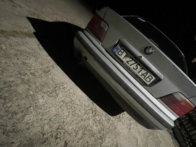 Сірий БМВ 3 Серія, об'ємом двигуна 1.8 л та пробігом 600 тис. км за 1000 $, фото 4 на Automoto.ua