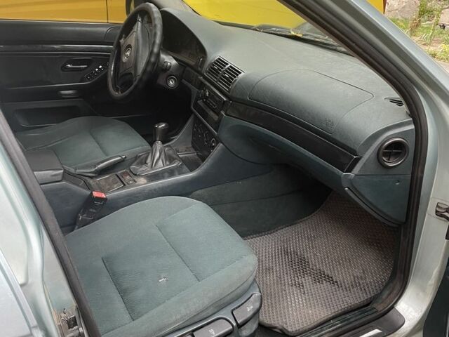 Серый БМВ 3 Серия, объемом двигателя 0 л и пробегом 2 тыс. км за 1500 $, фото 3 на Automoto.ua