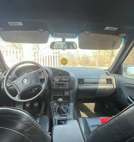 Сірий БМВ 3 Серія, об'ємом двигуна 1.99 л та пробігом 400 тис. км за 3700 $, фото 13 на Automoto.ua