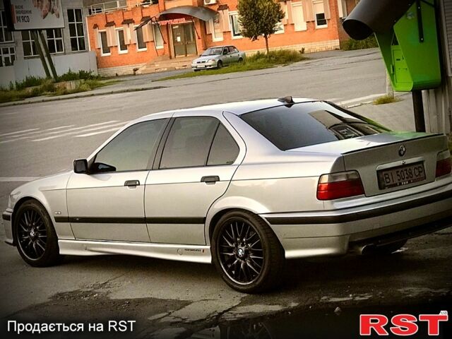 Серый БМВ 3 Серия, объемом двигателя 2.5 л и пробегом 330 тыс. км за 6200 $, фото 2 на Automoto.ua