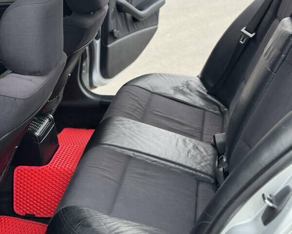 Серый БМВ 3 Серия, объемом двигателя 2.49 л и пробегом 368 тыс. км за 5500 $, фото 6 на Automoto.ua