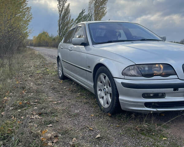 Серый БМВ 3 Серия, объемом двигателя 1.99 л и пробегом 350 тыс. км за 4200 $, фото 1 на Automoto.ua