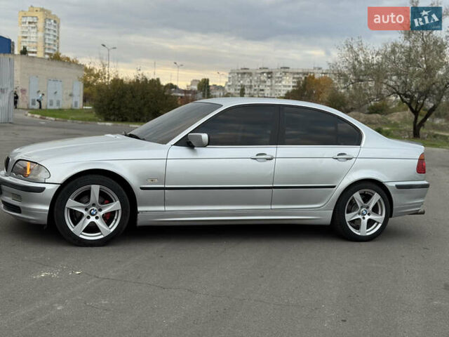 Серый БМВ 3 Серия, объемом двигателя 2.49 л и пробегом 368 тыс. км за 5500 $, фото 4 на Automoto.ua