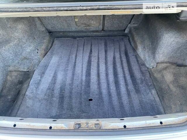 Серый БМВ 3 Серия, объемом двигателя 2 л и пробегом 333 тыс. км за 3499 $, фото 8 на Automoto.ua